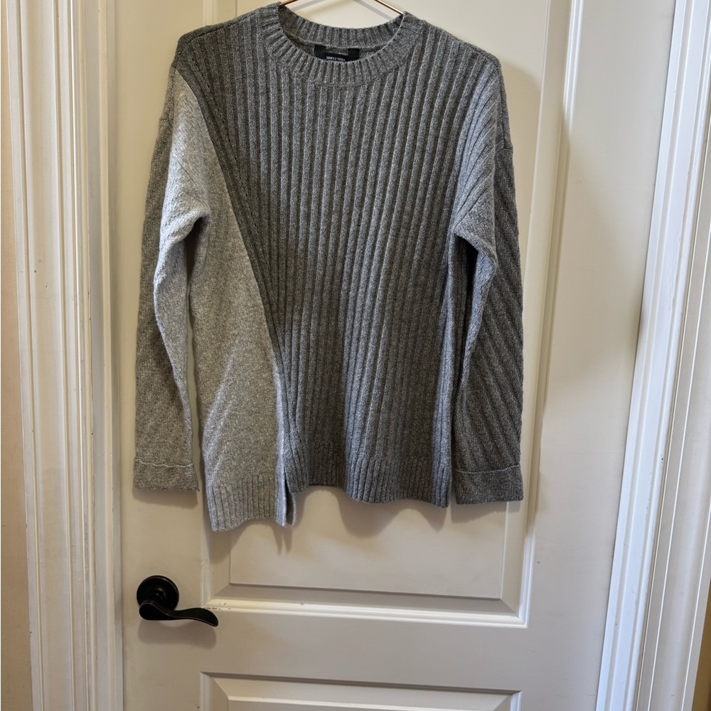 Simply Vera Vera Wang Gray Crewneck Sweater